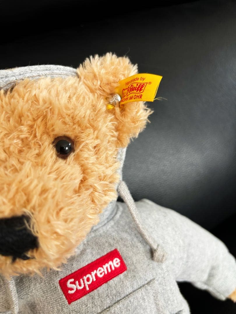 Supreme くまのぬいぐるみ