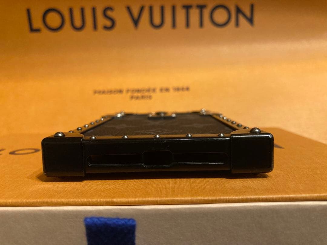 SK様 ルイヴィトン　iPhone SE2 iPhone8ケース