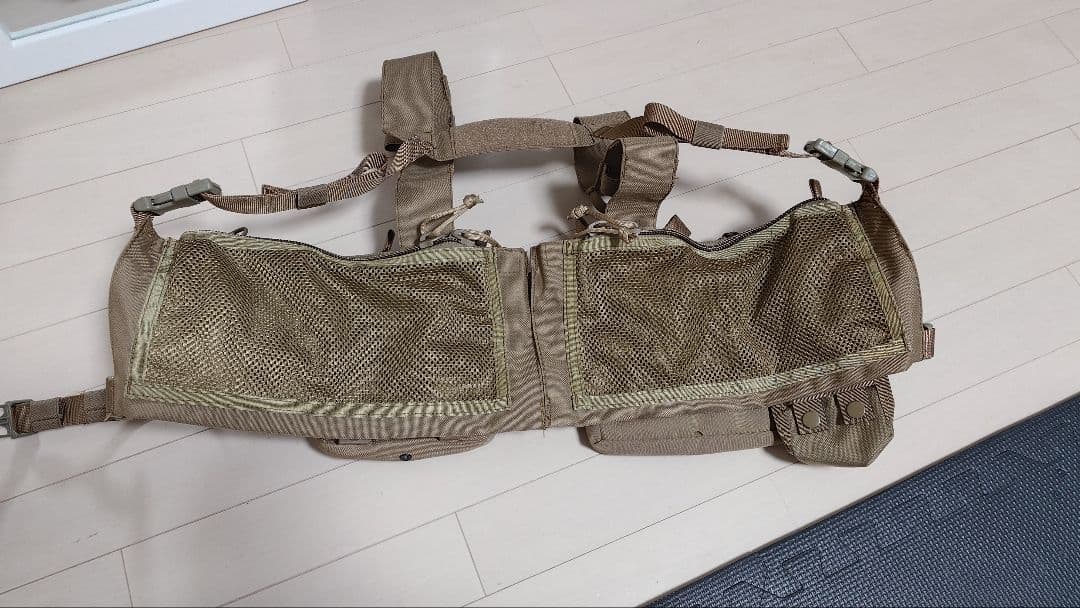 ほぼ新品 オードナンス フロントファステック チェストリグ コヨーテ 実物