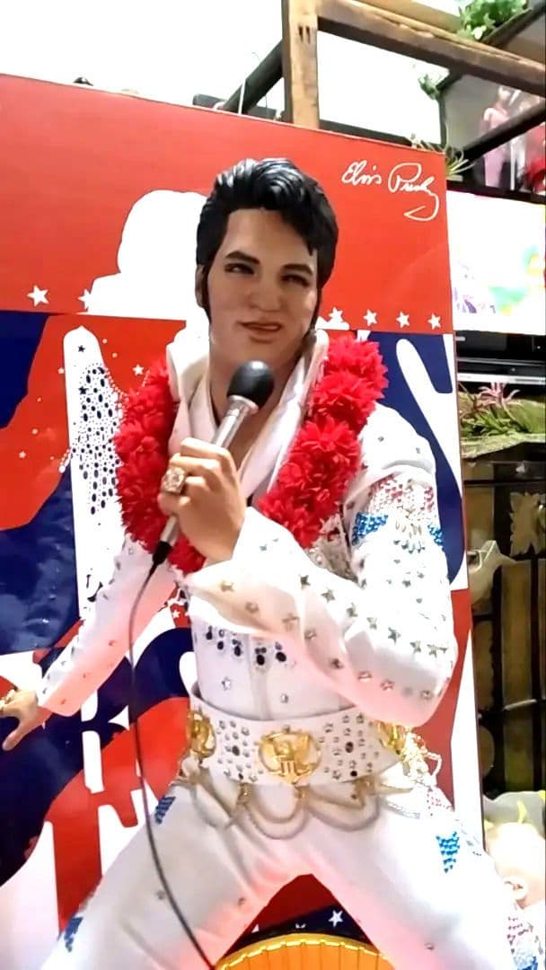 入手困難❄永遠のスター☆エルビス・プレスリー フィギュア1/4スケール(別顔付き