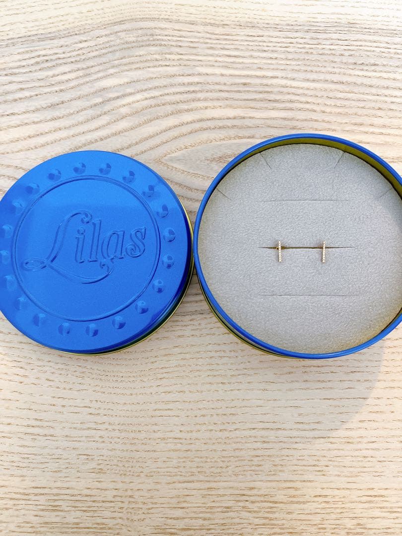 Lilas リラ ダイヤ10mmバーピアス K10 (両耳用)