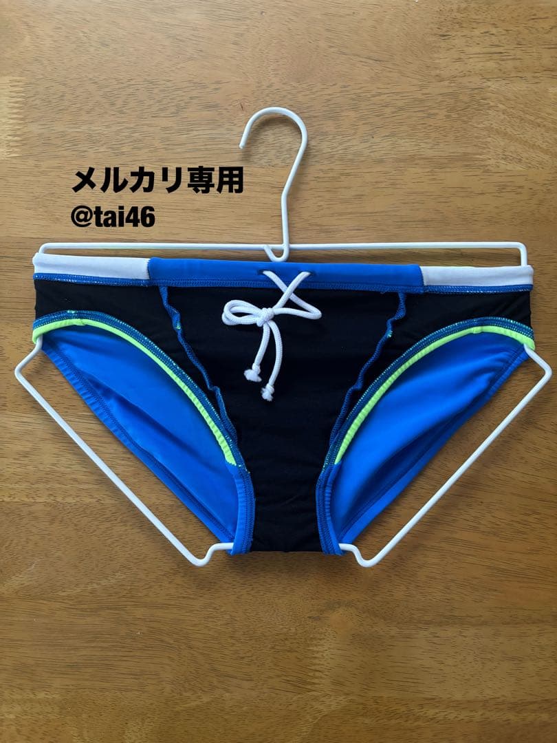 arena(アリーナ)競泳水着 ブルー×イエロー×ホワイト　Vパン・競パン　L