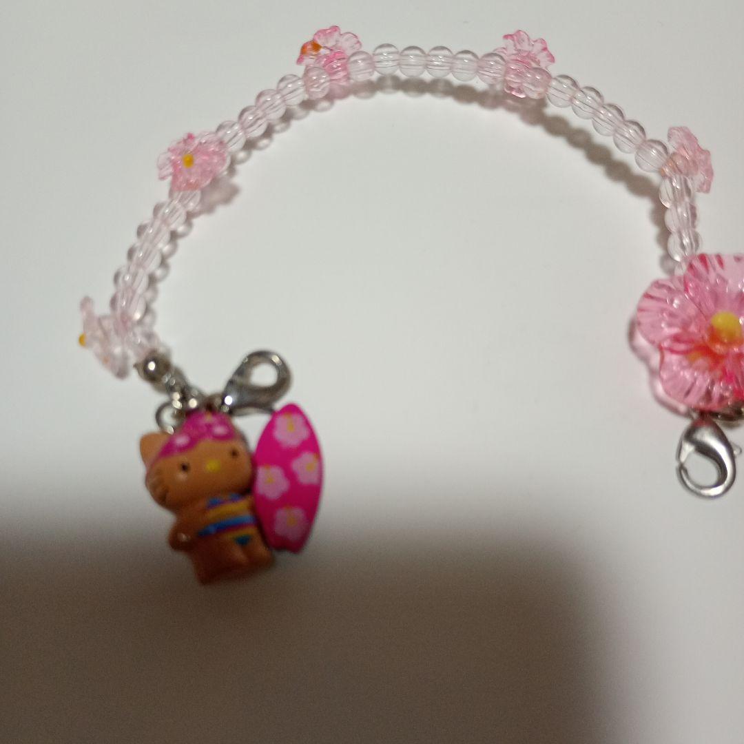 激レア　入手困難　ハローキティ　日焼け サーフボード ストラップ