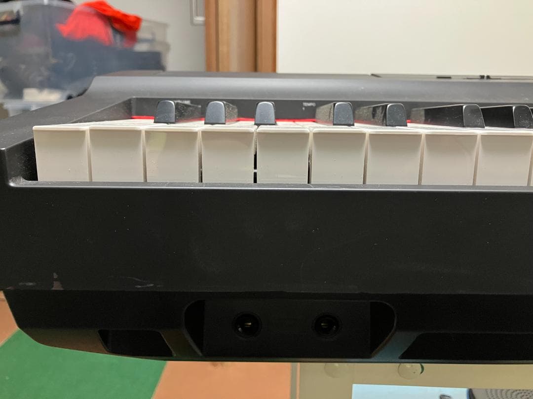 YAMAHA電子ピアノ P-121B 73鍵 2021年製 (右端の鍵盤が故障)