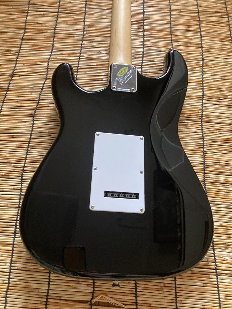 ☆美品 ローノイズピックアップ搭載　新機能を追加したMavis ST