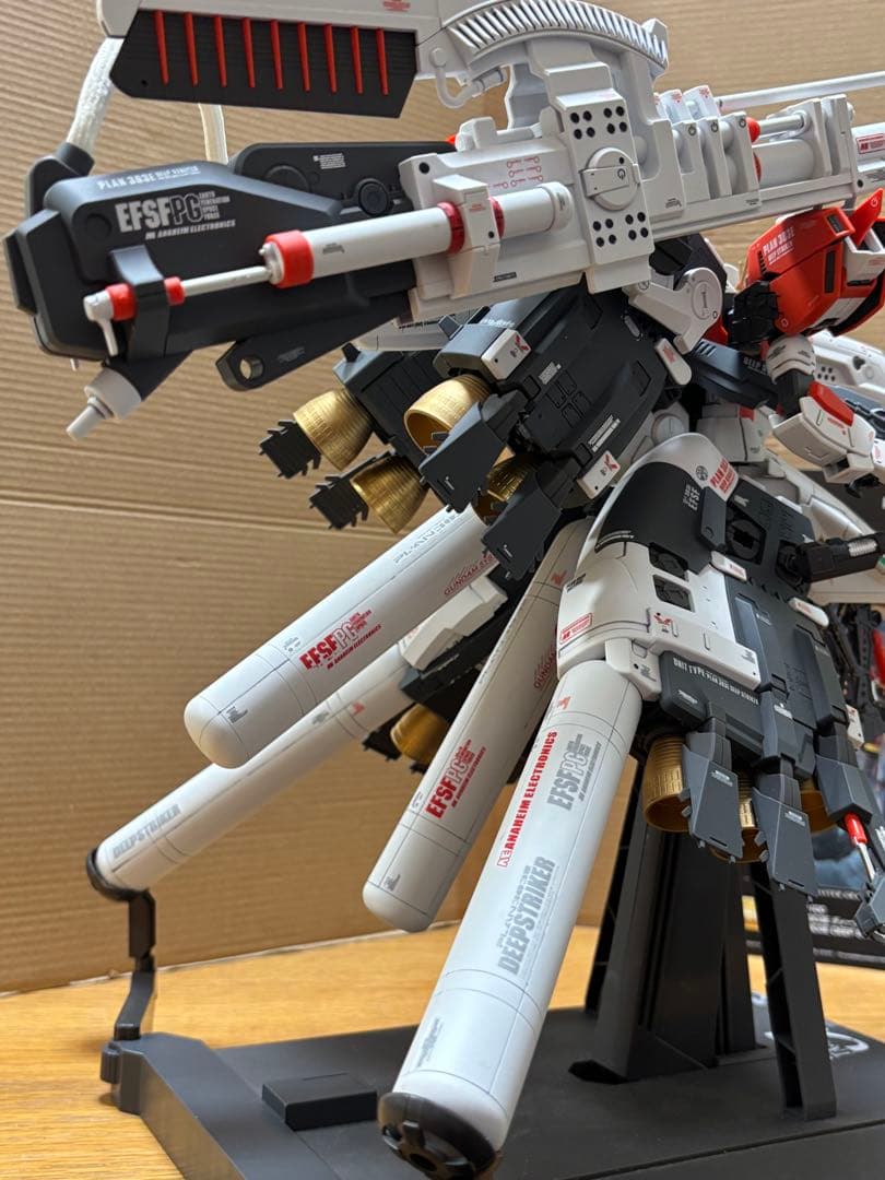 MG PLAN303E ディープストライカー　完成品