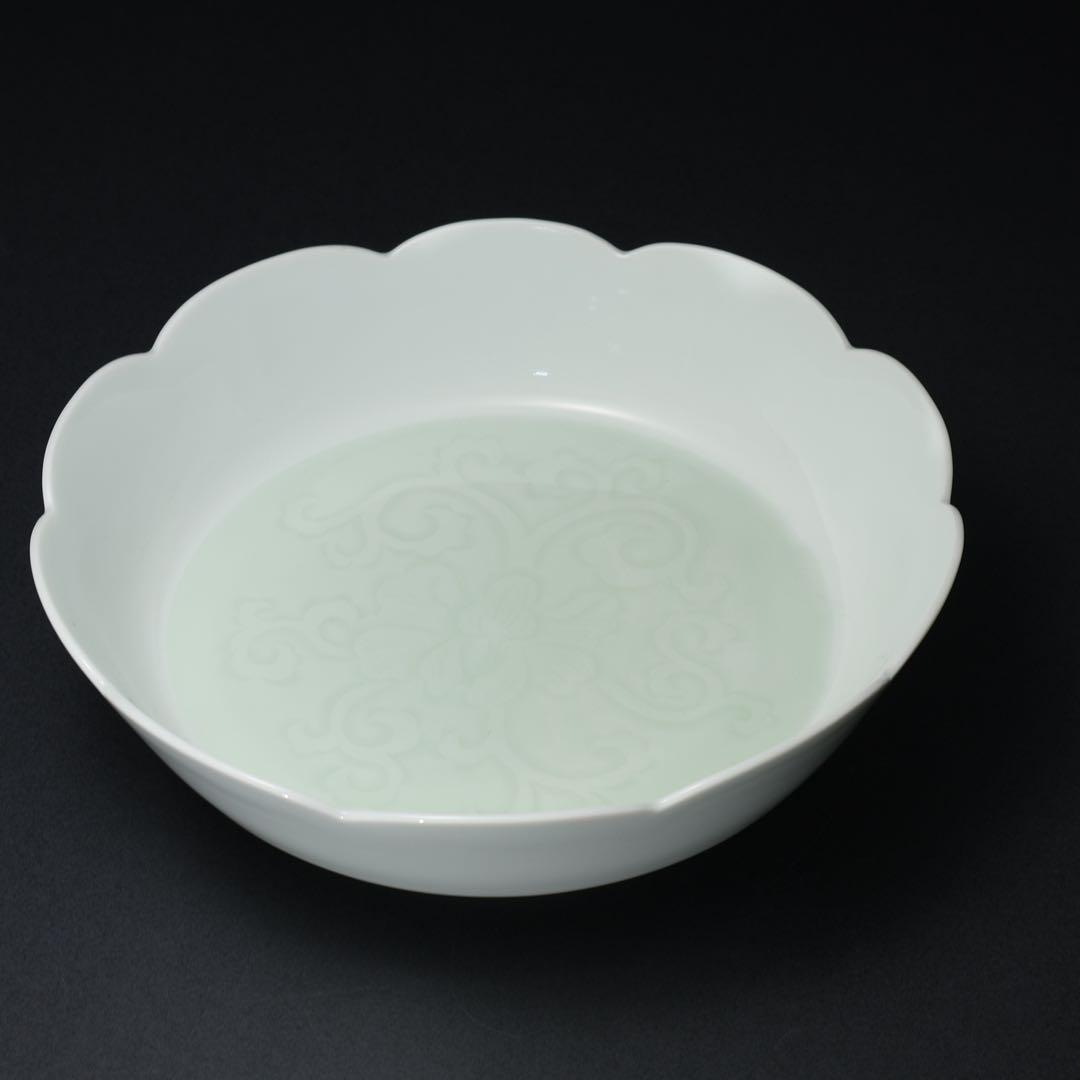 人間国宝　井上萬二　青白磁彫文鉢　共箱　R1491ダK2