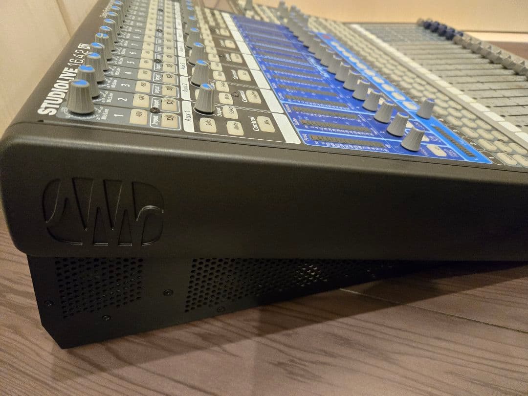 【PreSouns】卓上デジタルミキサーStudioLIVE16.4.2AI