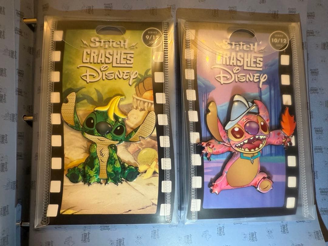 ディズニー　ピンバッジ　スティッチ　クラッシーズ　コンプリート　フォルダ付き