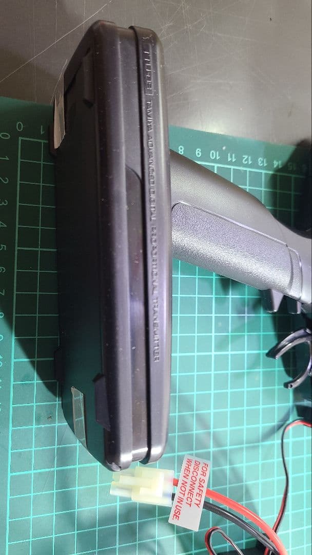 タミヤファインスペック2.4G受信機、アンプ、サーボのセット