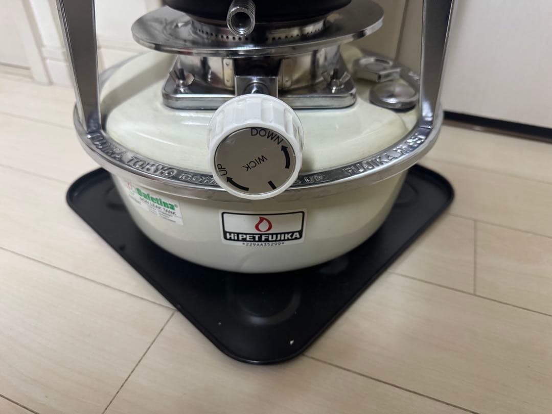 フジカハイペット 石油ストーブKSP-229-21Cアウトドアにも流行　難あり