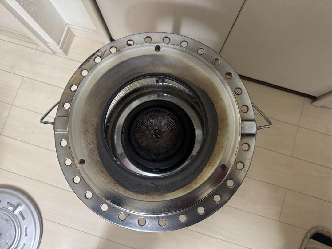 フジカハイペット 石油ストーブKSP-229-21Cアウトドアにも流行　難あり