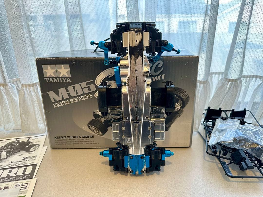 タミヤ　M05 S SPEC 1/10シャーシキット　オプション多数装置！