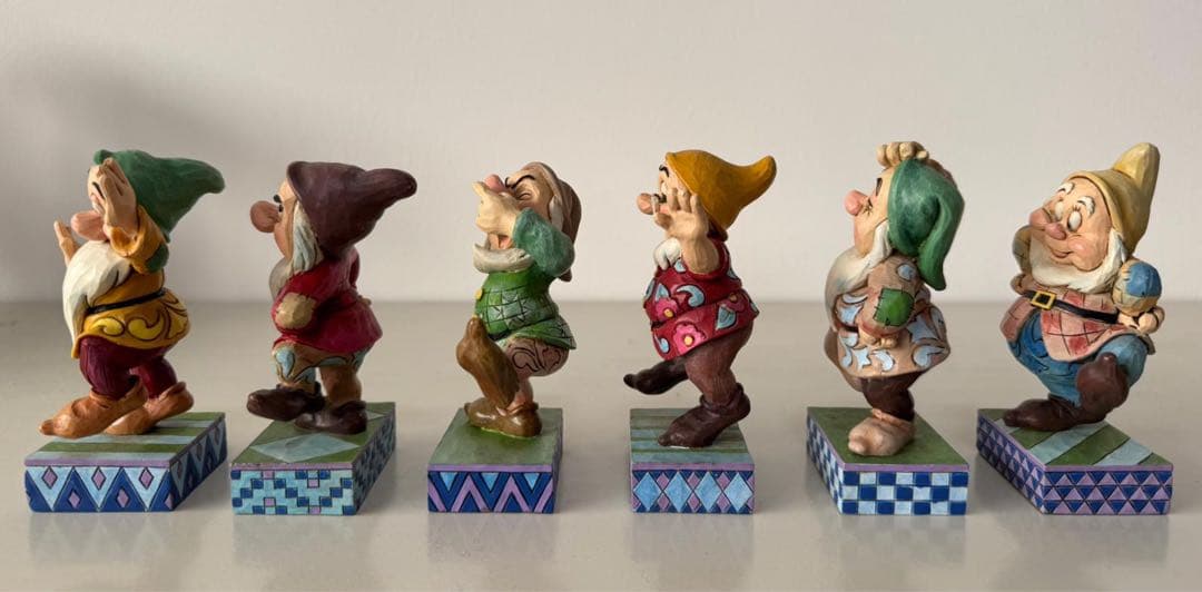ディズニートラディション　七人の小人 フィギュア 6体セット