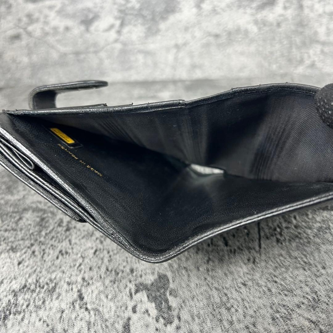 CHANEL ココマーク キャビアスキン 二つ折り財布