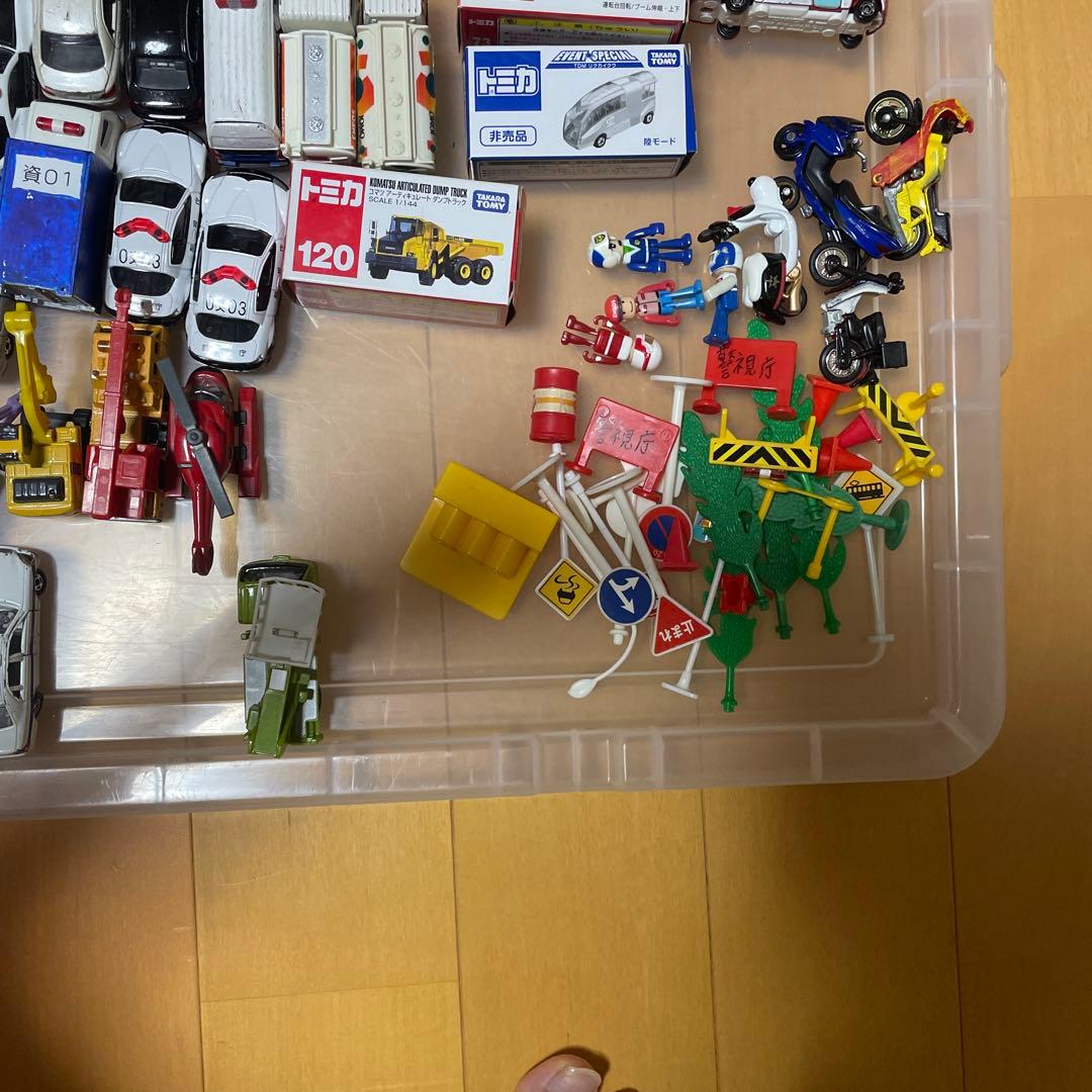 トミカまとめ売り　66台