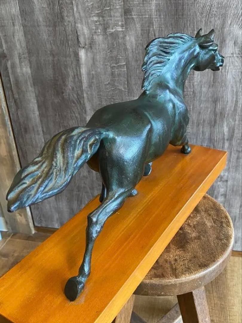 馬の置き物　ブロンズ