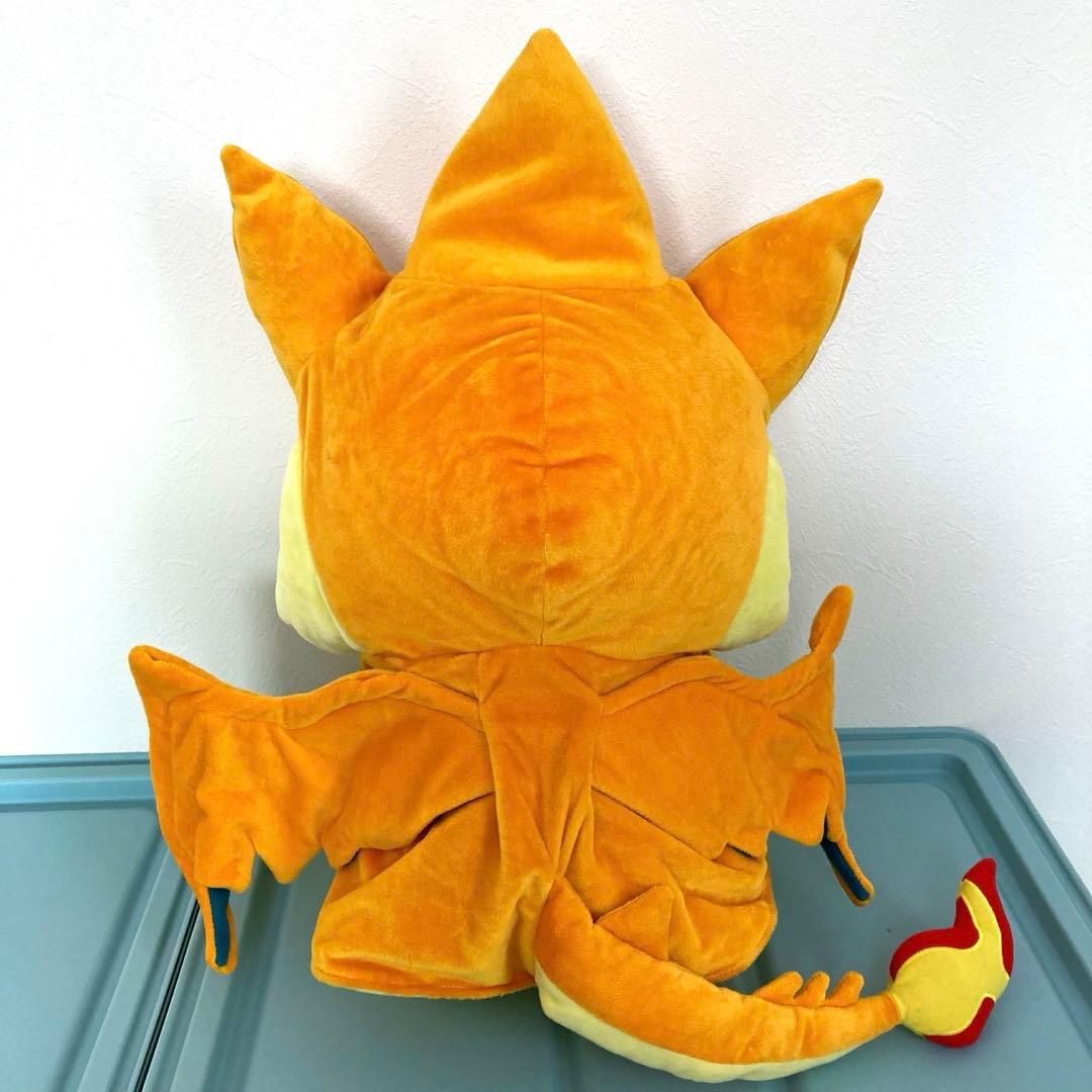 メガサイズ ぬいぐるみ ポケモンセンター メガトウキョー ピカチュウ ポンチョ