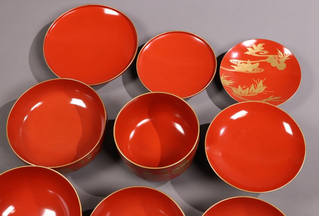 CL83 時代 花唐草金蒔絵 朱塗御膳セット 木製漆器 各種椀 引盃 高月