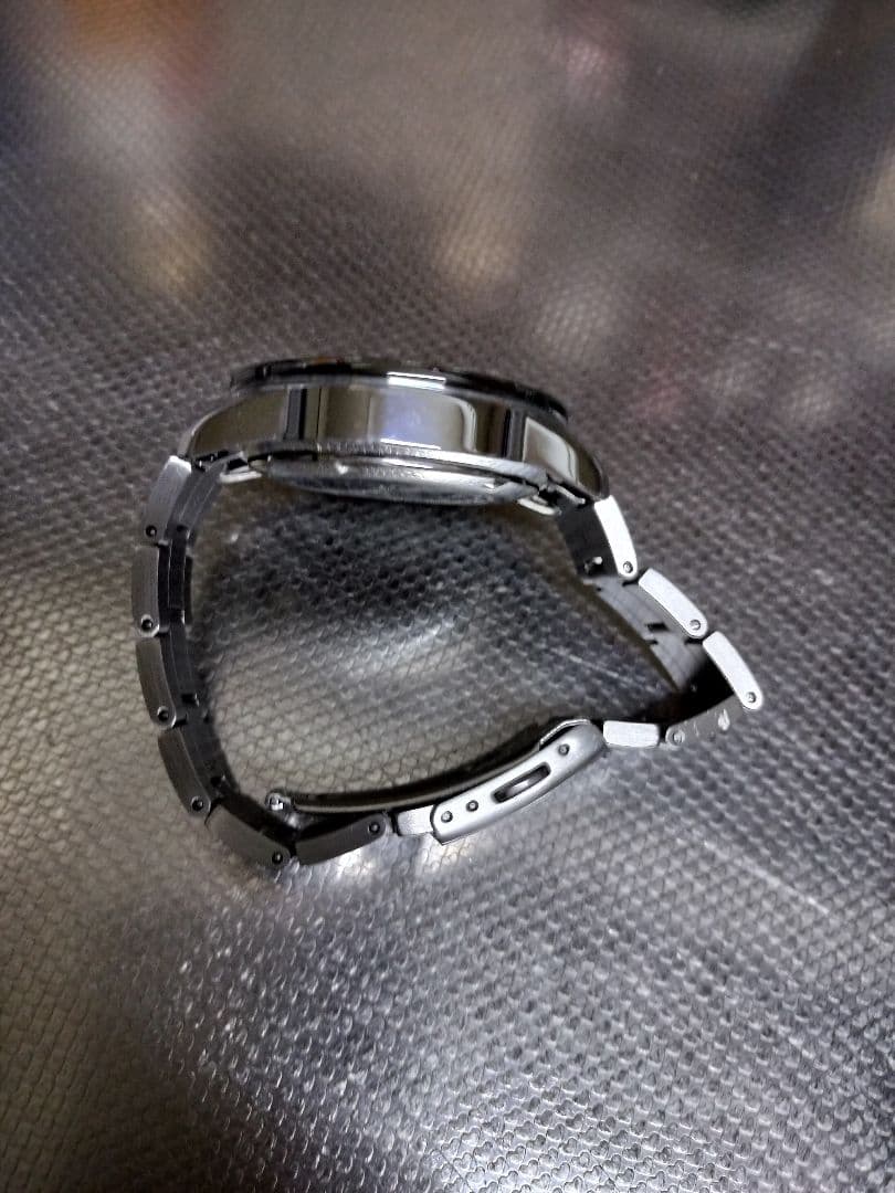 SEIKO クロノグラフ 腕時計ブラックダイヤル　１０気圧防水