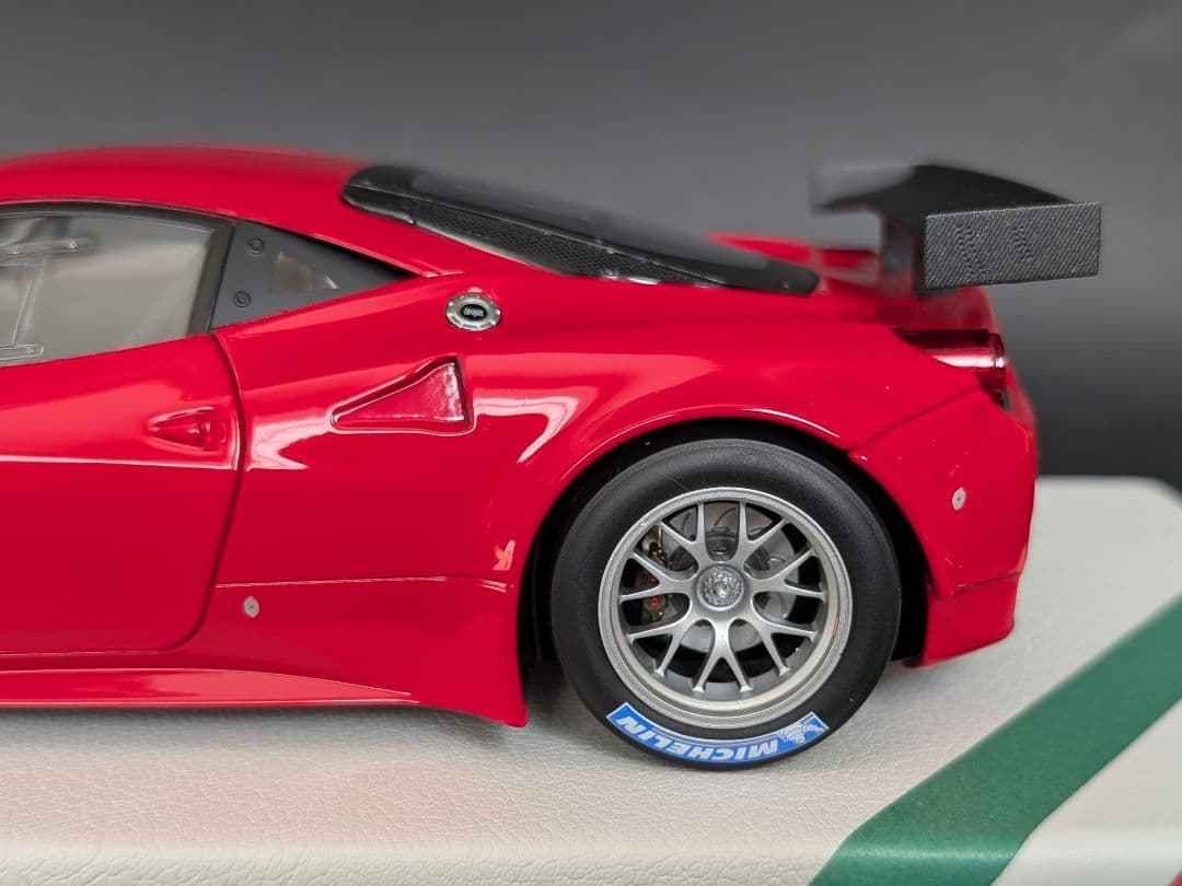 ホットウィールエリート 1/18 フェラーリ 458 イタリア GT2