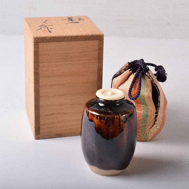 茶道具　京焼　桶谷定一作　肩衝茶入　仕覆付　共箱　V　7748