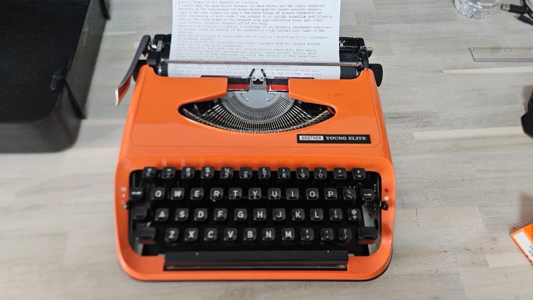 BROTHER YOUNG elite タイプライター オレンジ