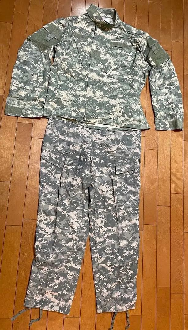 実物　米軍　ACU コンバットユニフォーム上下セット　サバゲー　デジタルカモフラ