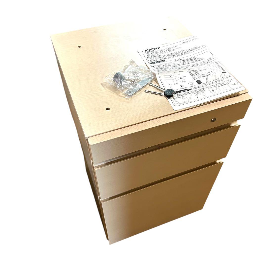 カリモク　デスクワゴン　鍵付き　キャスター付き　karimoku 机　テーブル