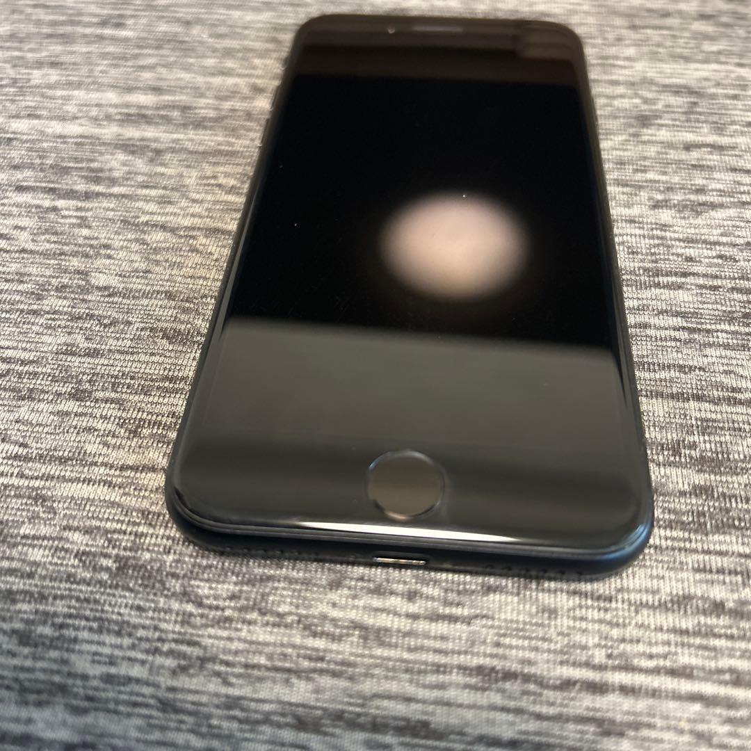 iPhone SE（第2世代）64GB ブラック