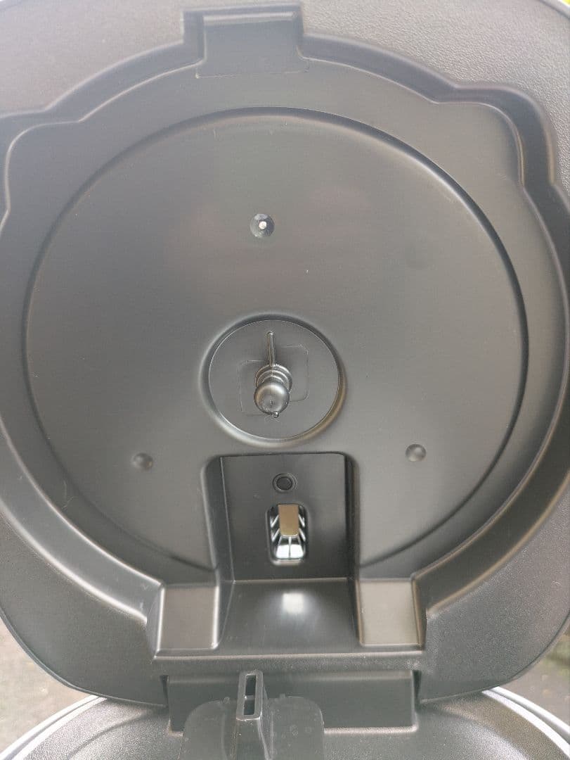 TIGER　タイガー　炊飯器　2025年製