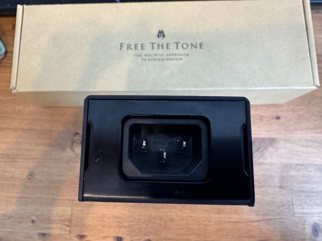 【1/11まで価格】FREE THE TONE PT-1D パワーサプライ