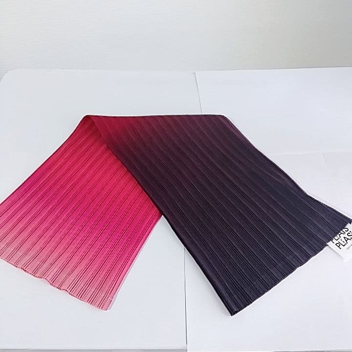 未使用品　プリーツプリーズ イッセイミヤケ オーチューブ ネックウォーマー 首巻