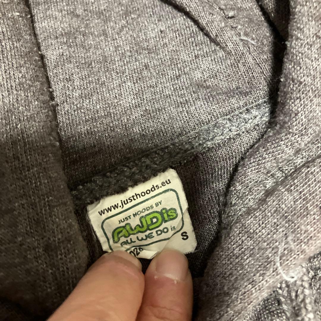 再値下げbanksy dismaland hoodieバンクシー ディズマランド