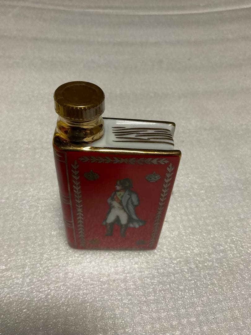 COGNAC CAMUS NAPOLEON VIEILLE RESERVE。