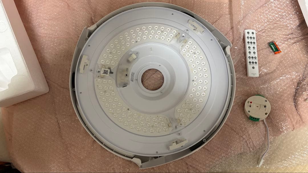 UZUKAZE III 羽根のないシーリングファン