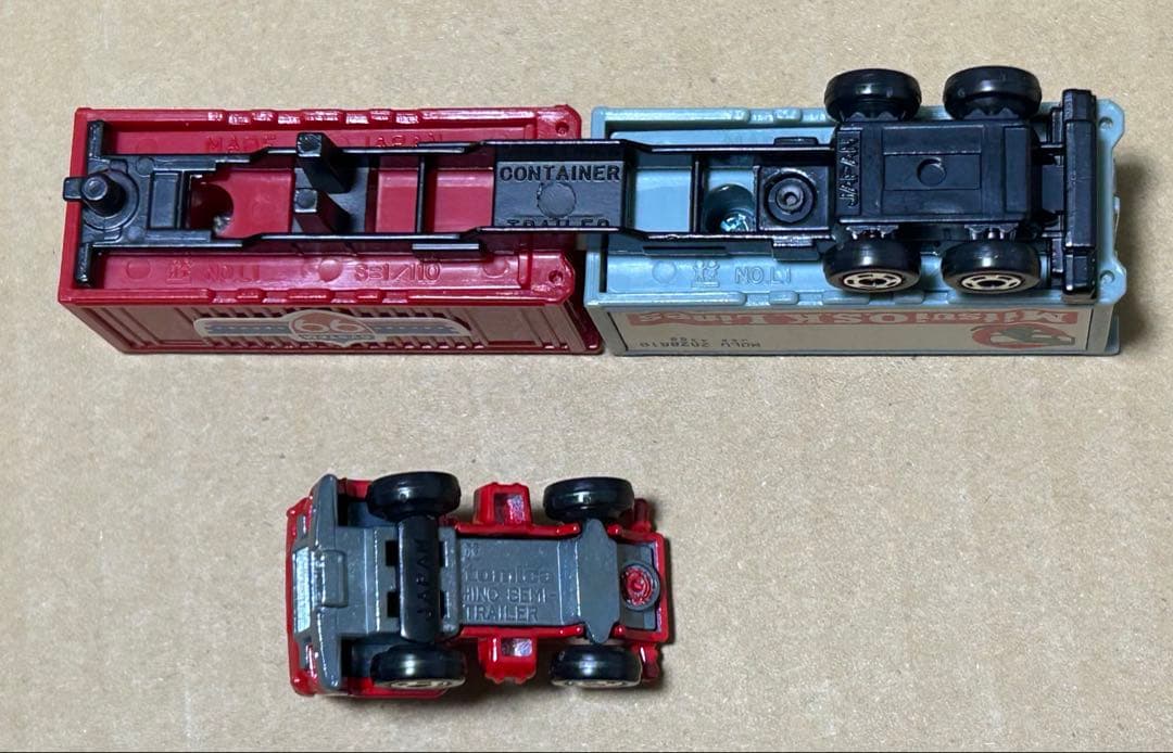 日本製 ロングトミカ 日野 セミトレーラー 海上コンテナ運搬車