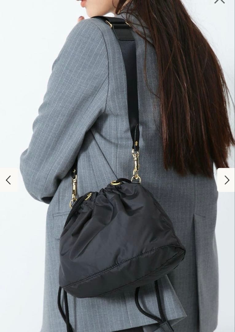 未使用　シータ　パランティカ　ブラック ナイロン ショルダーバッグ