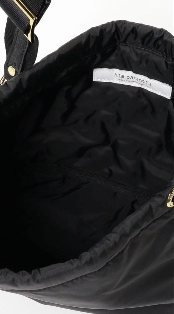 未使用　シータ　パランティカ　ブラック ナイロン ショルダーバッグ