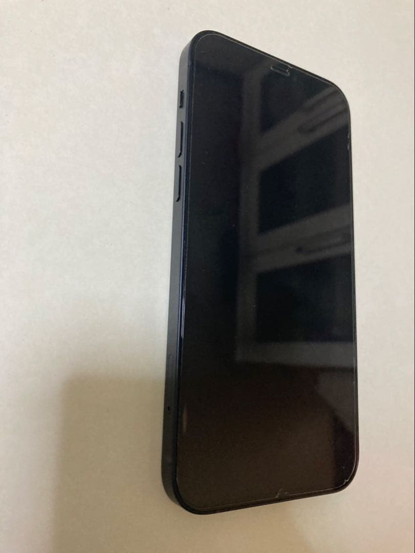 Apple iPhone 12 64GB (美品) バッテリー80%以上