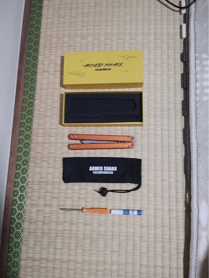 ARMD SHARK バタフライナイフ オレンジ