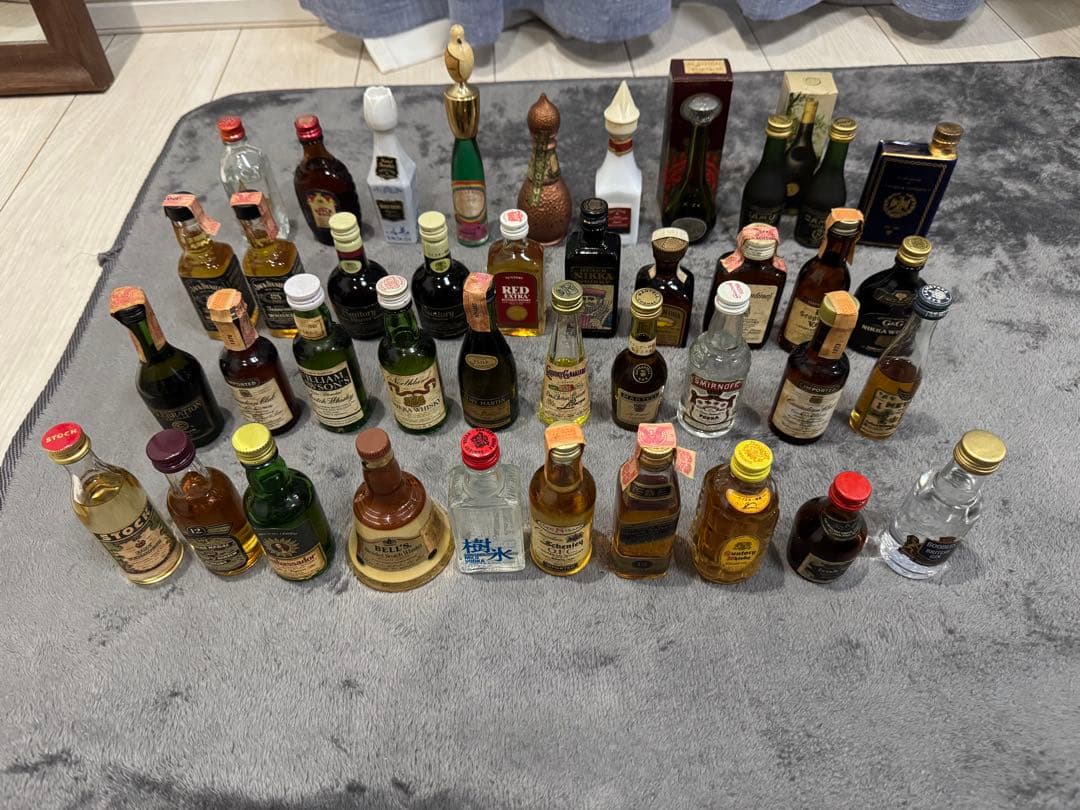 ウィスキー　ブランデー　他　ミニチュアボトル44本セット