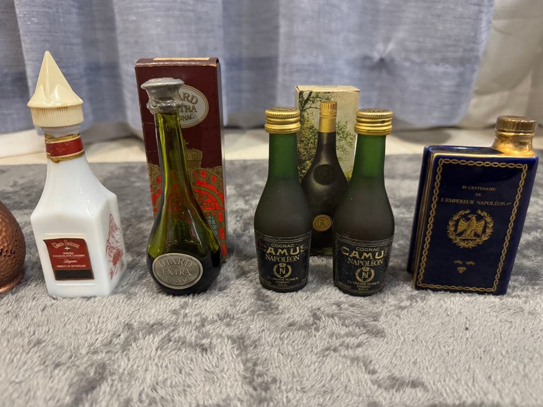 ウィスキー　ブランデー　他　ミニチュアボトル44本セット