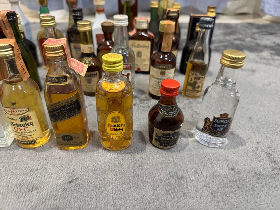 ウィスキー　ブランデー　他　ミニチュアボトル44本セット