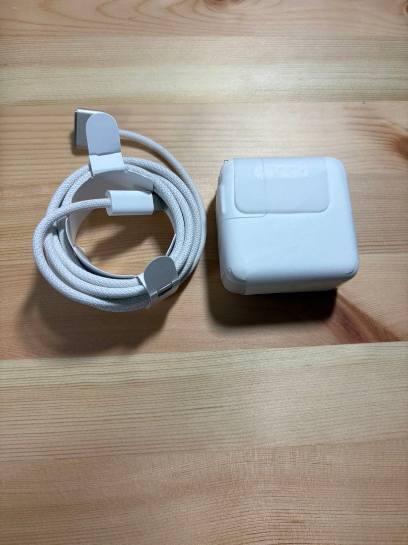 MacBook Air m2 8GB 256GB スターライト