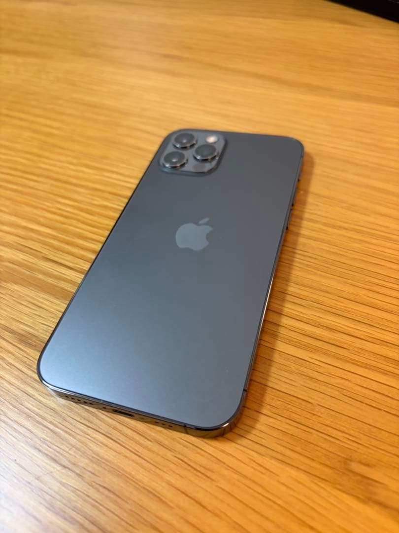 ス*ル様 Apple iPhone 12 Pro グラファイト 本体 充電器付き