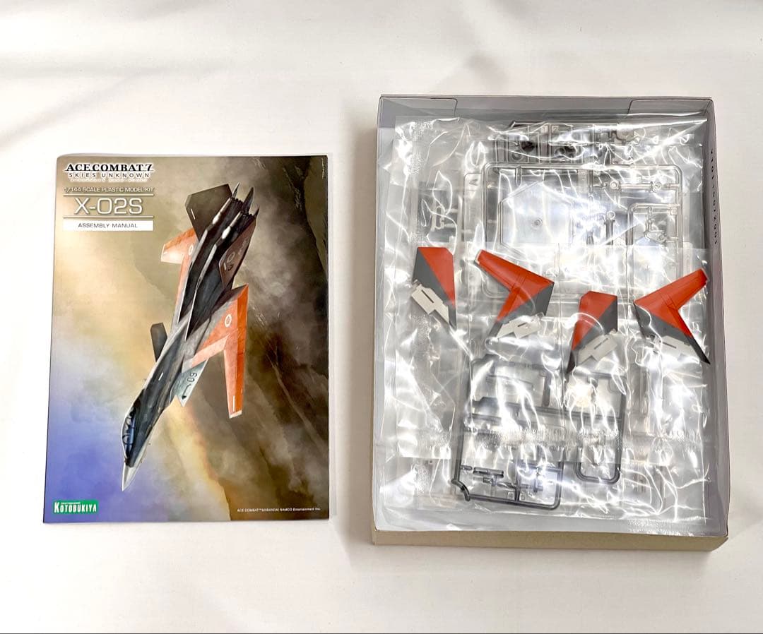コトブキヤ X-02S ACE COMBAT 7 SKIES UNKNOWN