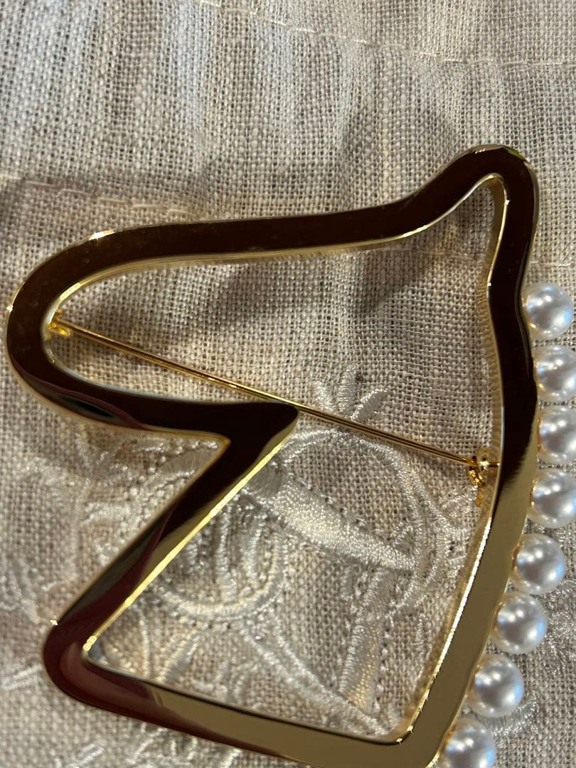 ◆新品未使用◆ セブンテン seventen ホースブローチ お馬さん パール