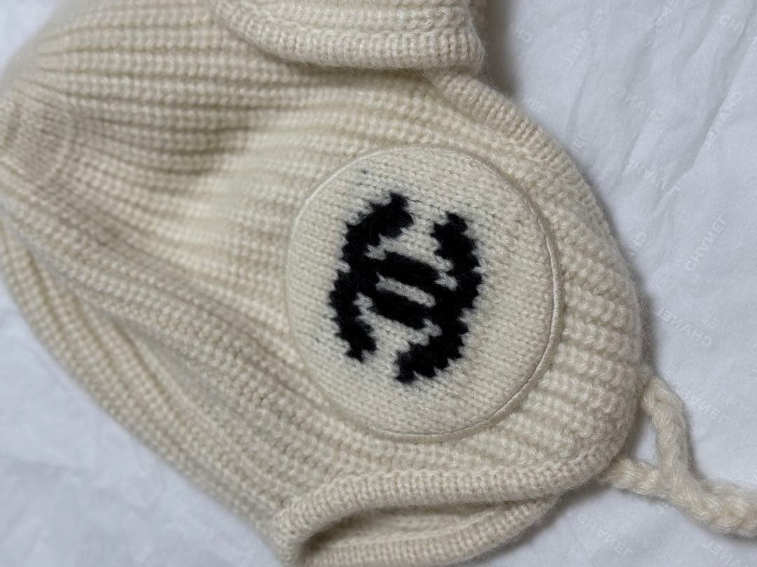 CHANEL シャネル　2025/26秋冬プレコレクション　ニット帽　ポンポン