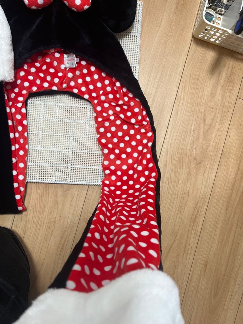 早い者勝ち　ディズニー　ミニーマウス　手袋付き　マフラーファンキャップ